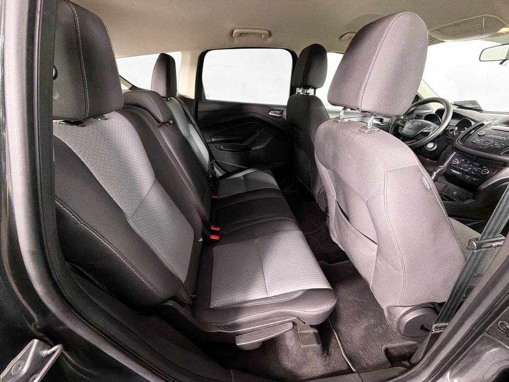 Used 2017 Ford Escape SE image 26