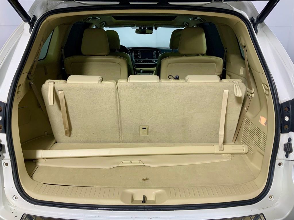 Used 2016 Toyota Highlander Limited Platinum image 29