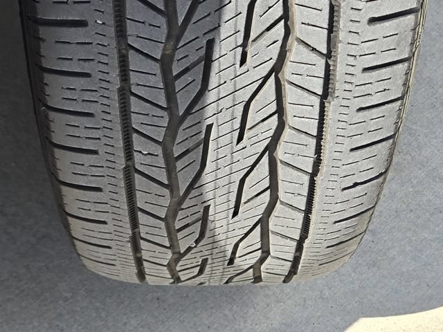 Used 2025 Buick Enclave Preferred AWD/4WD image 12