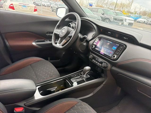 Used 2023 Nissan Kicks SR w/ Interior Electronics Package image 16