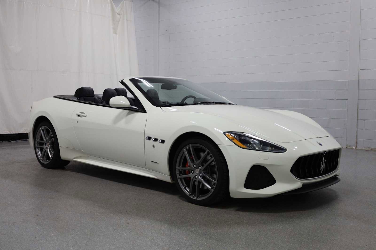 Used 2018 Maserati GranTurismo Sport image 12