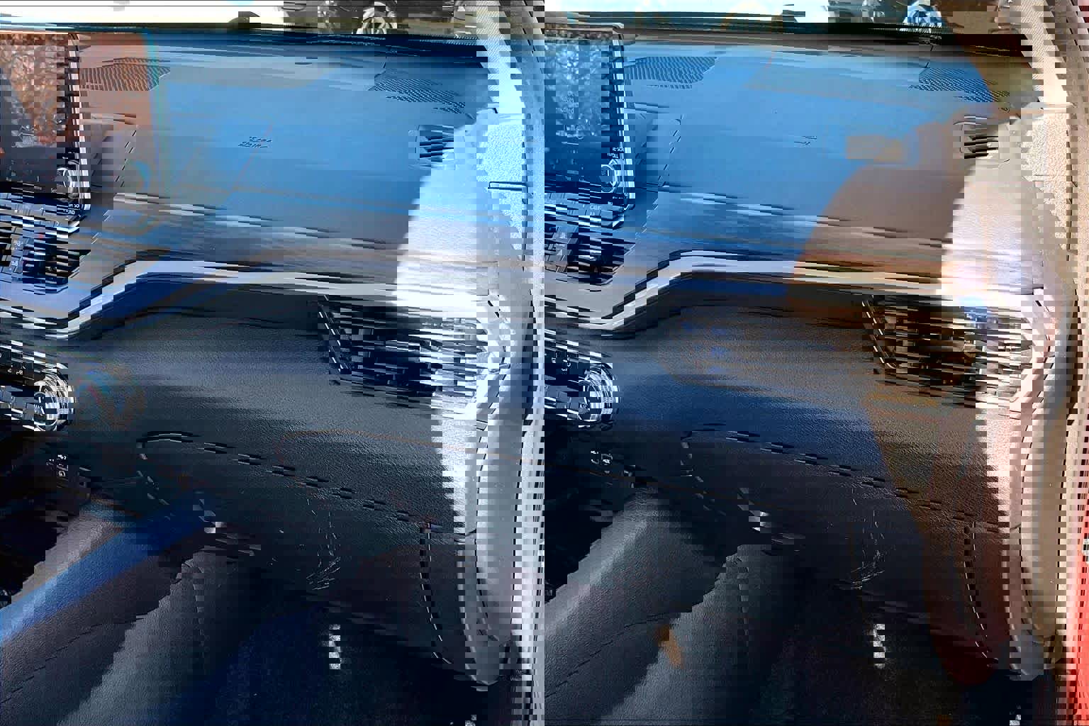 Used 2024 Nissan Altima 2.5 SV image 18