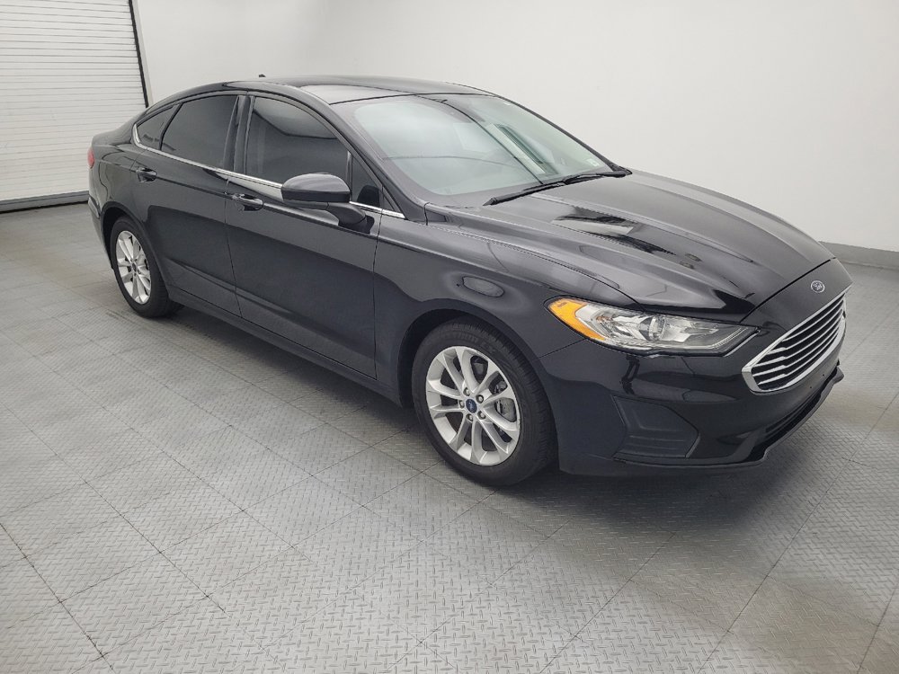 Used 2019 Ford Fusion SE FWD image 11