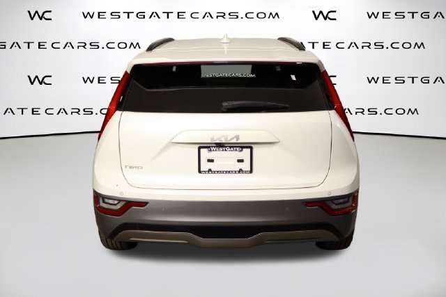 Used 2023 Kia Niro Wave FWD image 4