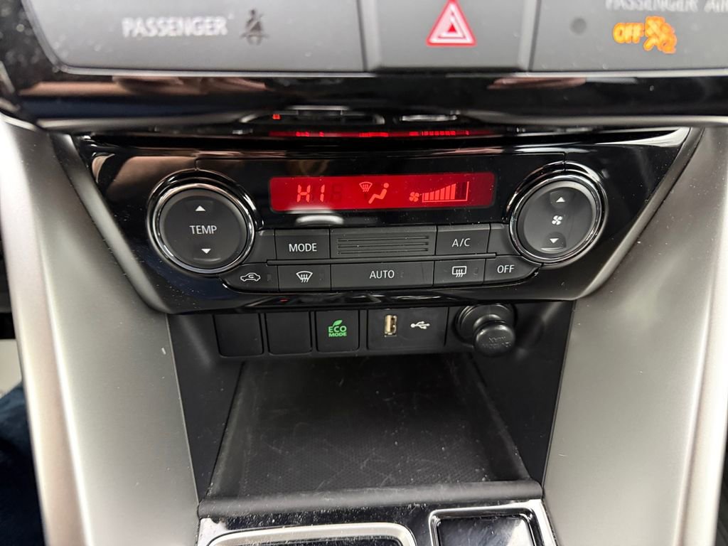 Used 2025 Mitsubishi Eclipse Cross ES AWD/4WD image 31