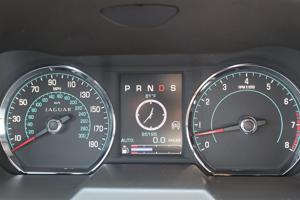 Used 2013 Jaguar XF R RWD image 30