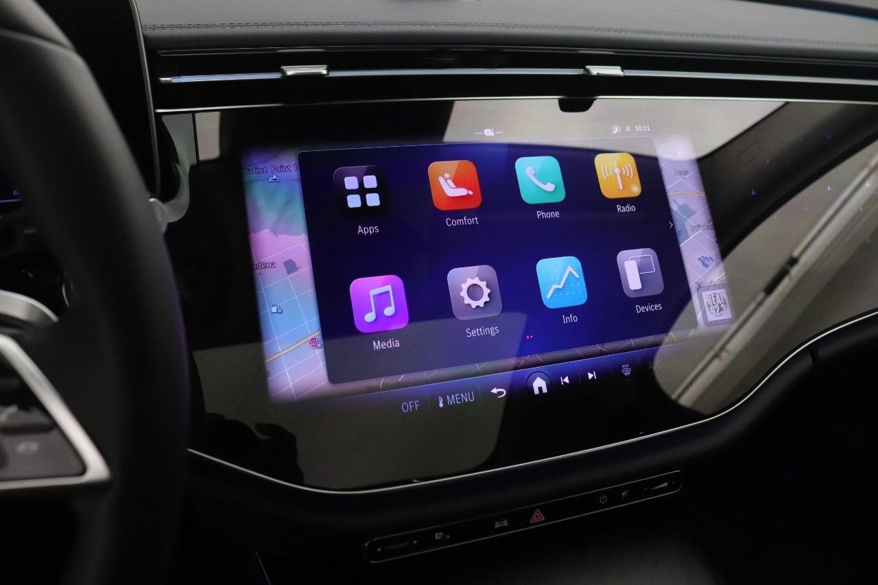 New 2025 Mercedes-Benz E 350 4MATIC Sedan image 11