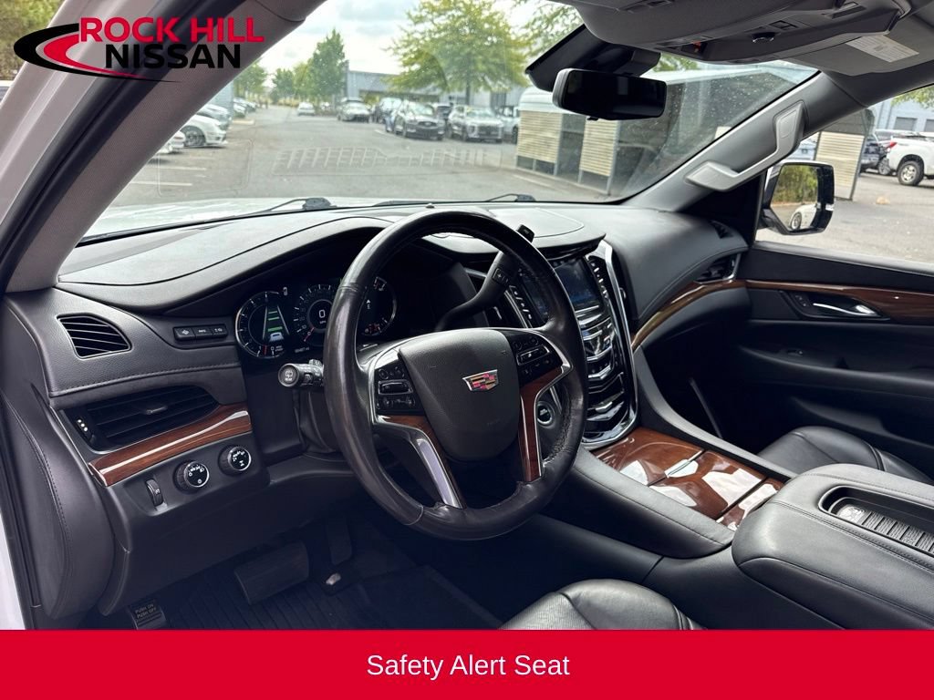 Used 2020 Cadillac Escalade Luxury AWD/4WD image 14