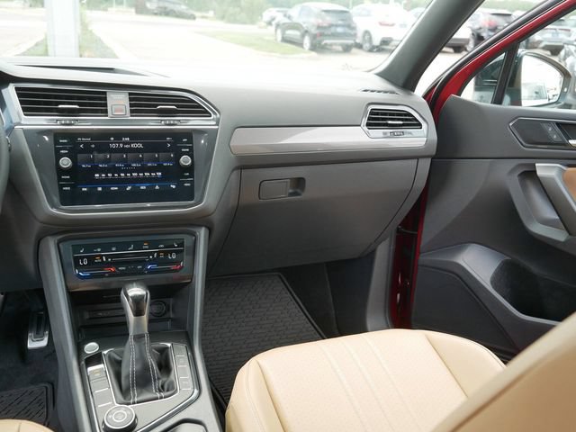 Certified 2024 Volkswagen Tiguan SE R-Line AWD/4WD image 22
