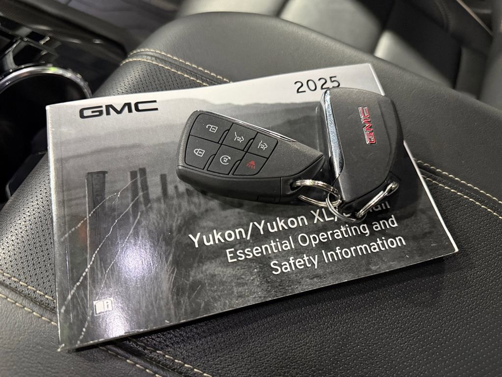 Used 2025 GMC Yukon XL Elevation AWD/4WD image 44