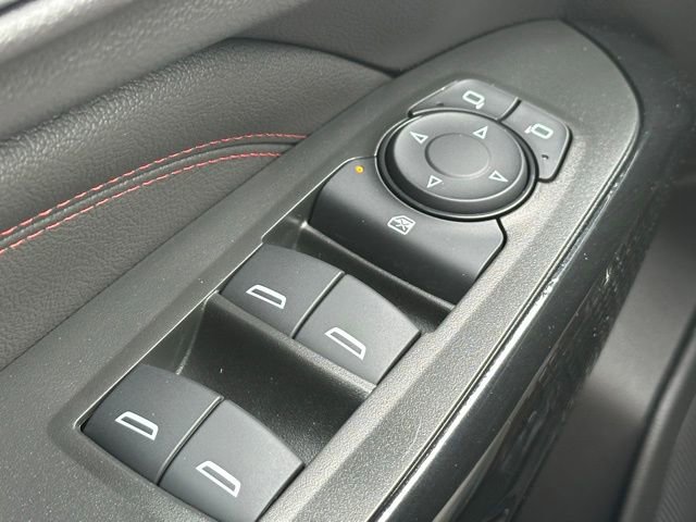 Used 2025 Chevrolet Trax RS w/ Driver Confidence Package image 31