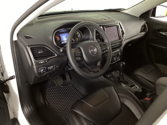 Used 2023 Jeep Cherokee Trailhawk image 15