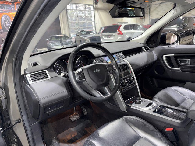 Used 2017 Land Rover Discovery Sport SE image 48