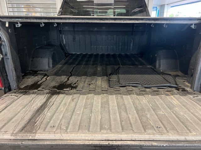 Used 2019 Chevrolet Silverado 1500 High Country w/ Z71 Off-Road Package AWD/4WD image 7