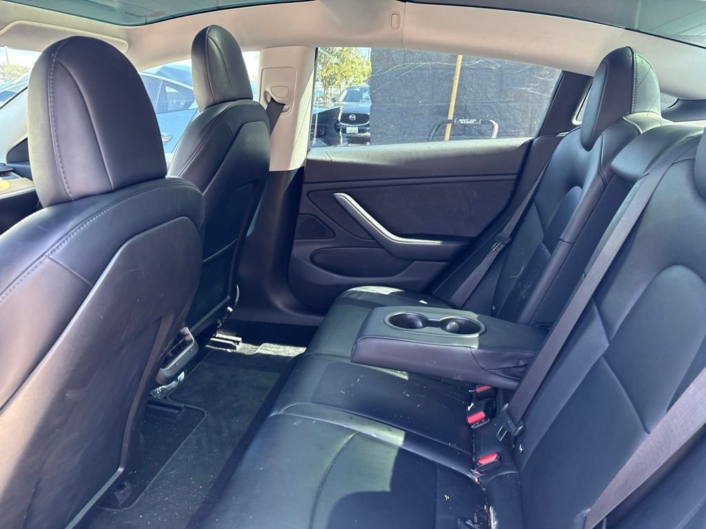 Used 2018 Tesla Model 3 Long Range RWD image 11