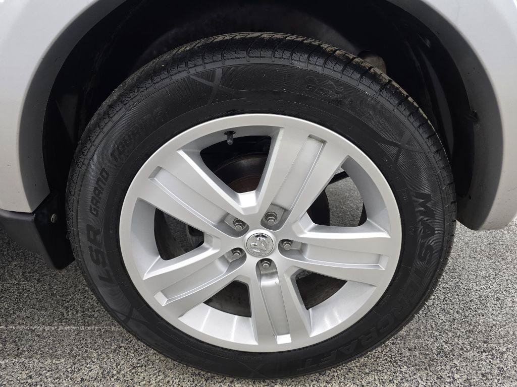 Used 2011 Dodge Nitro Heat RWD image 29
