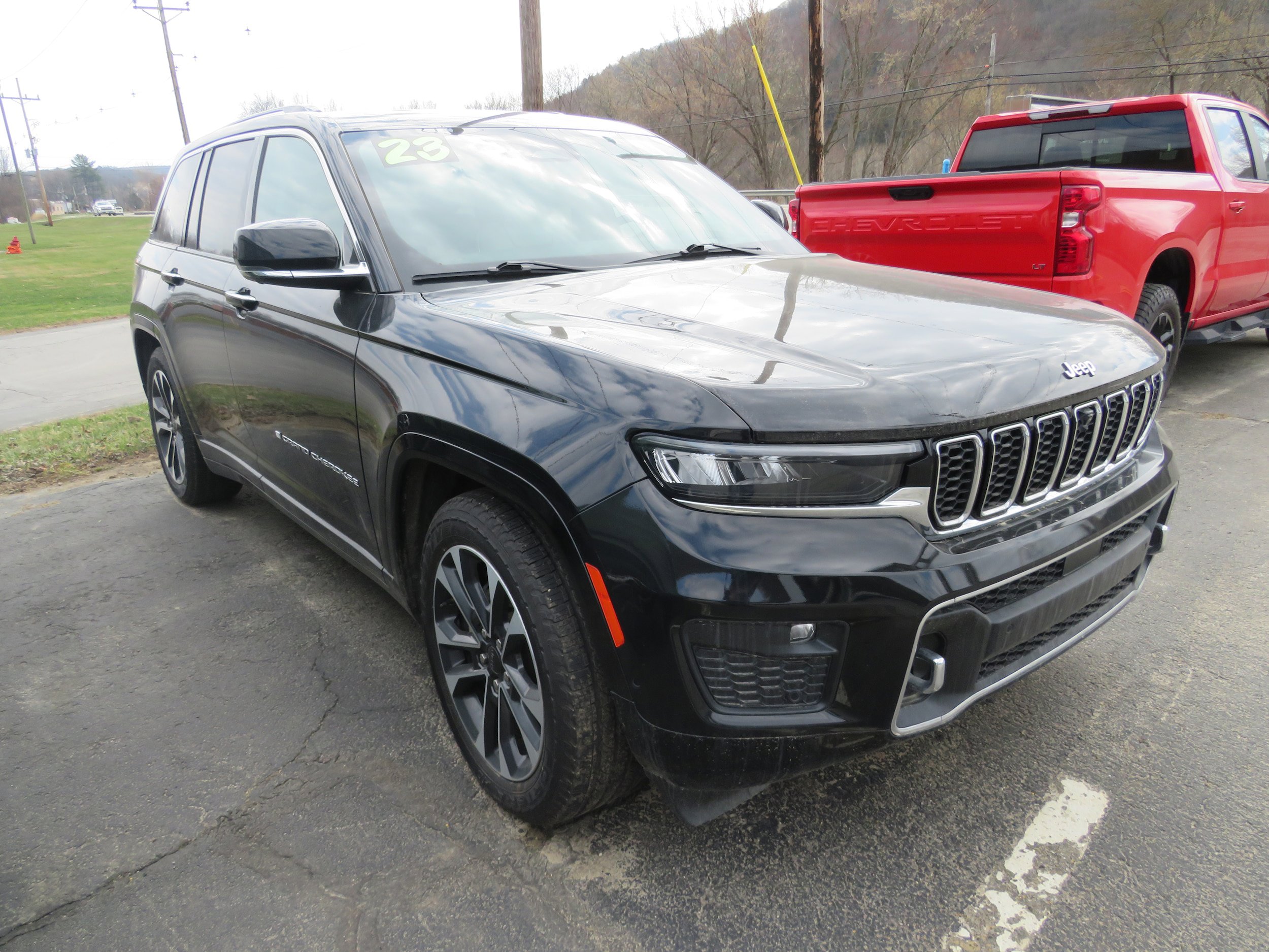 Used 2023 Jeep Grand Cherokee Overland w/ Adv Protech Group III image 1