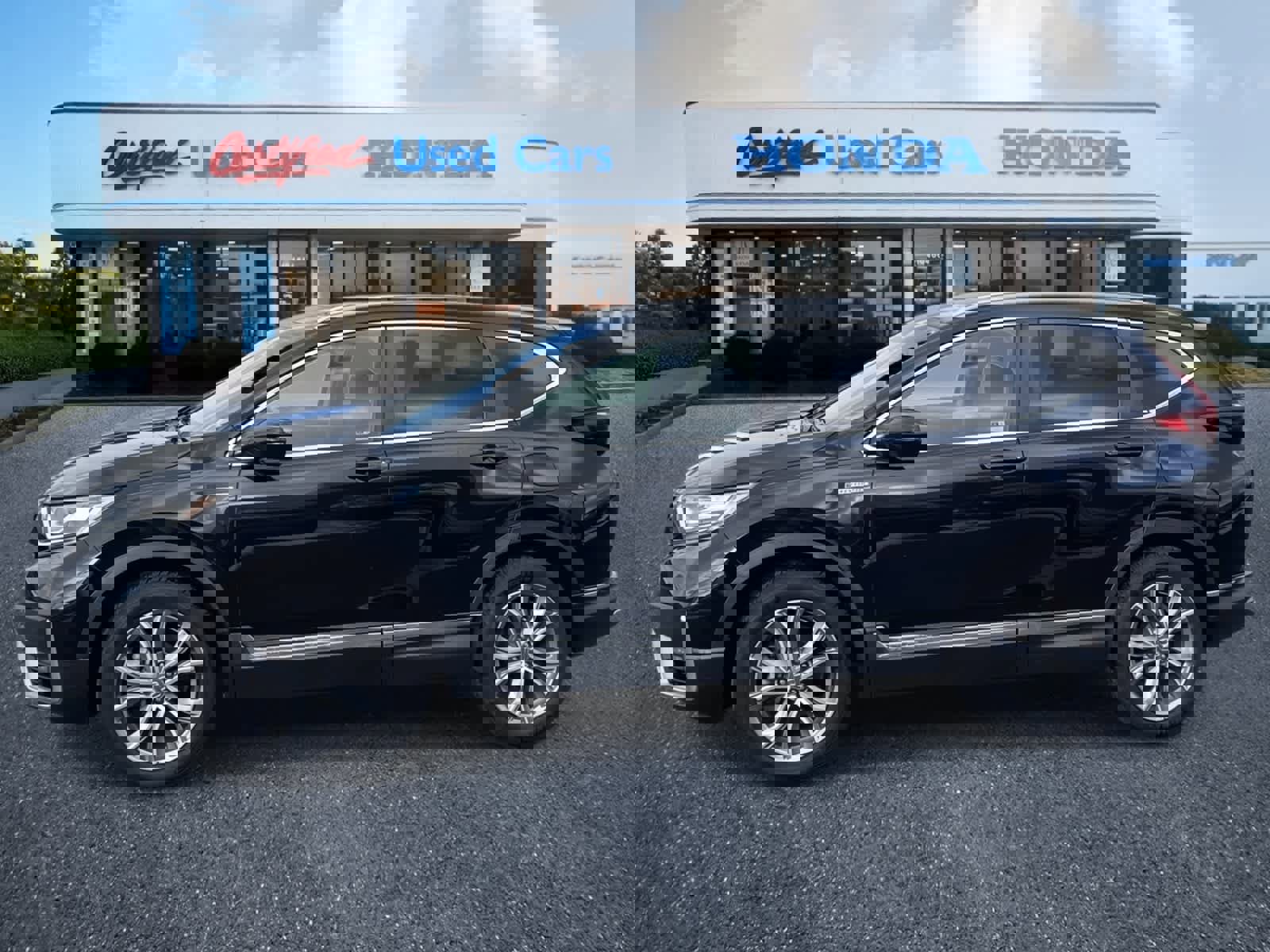 Used 2020 Honda CR-V Touring image 2