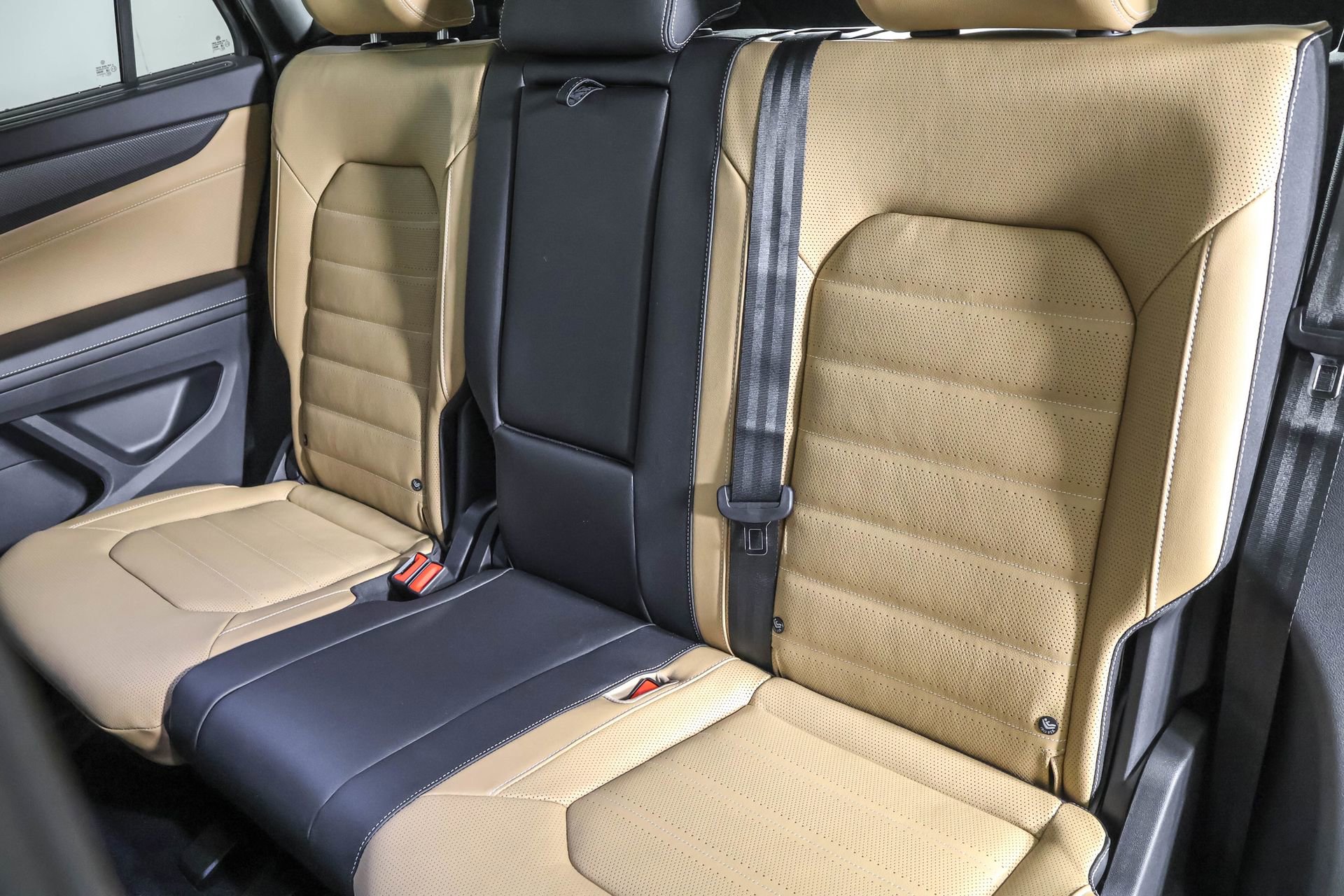 New 2026 Volkswagen Atlas Cross Sport SEL image 35