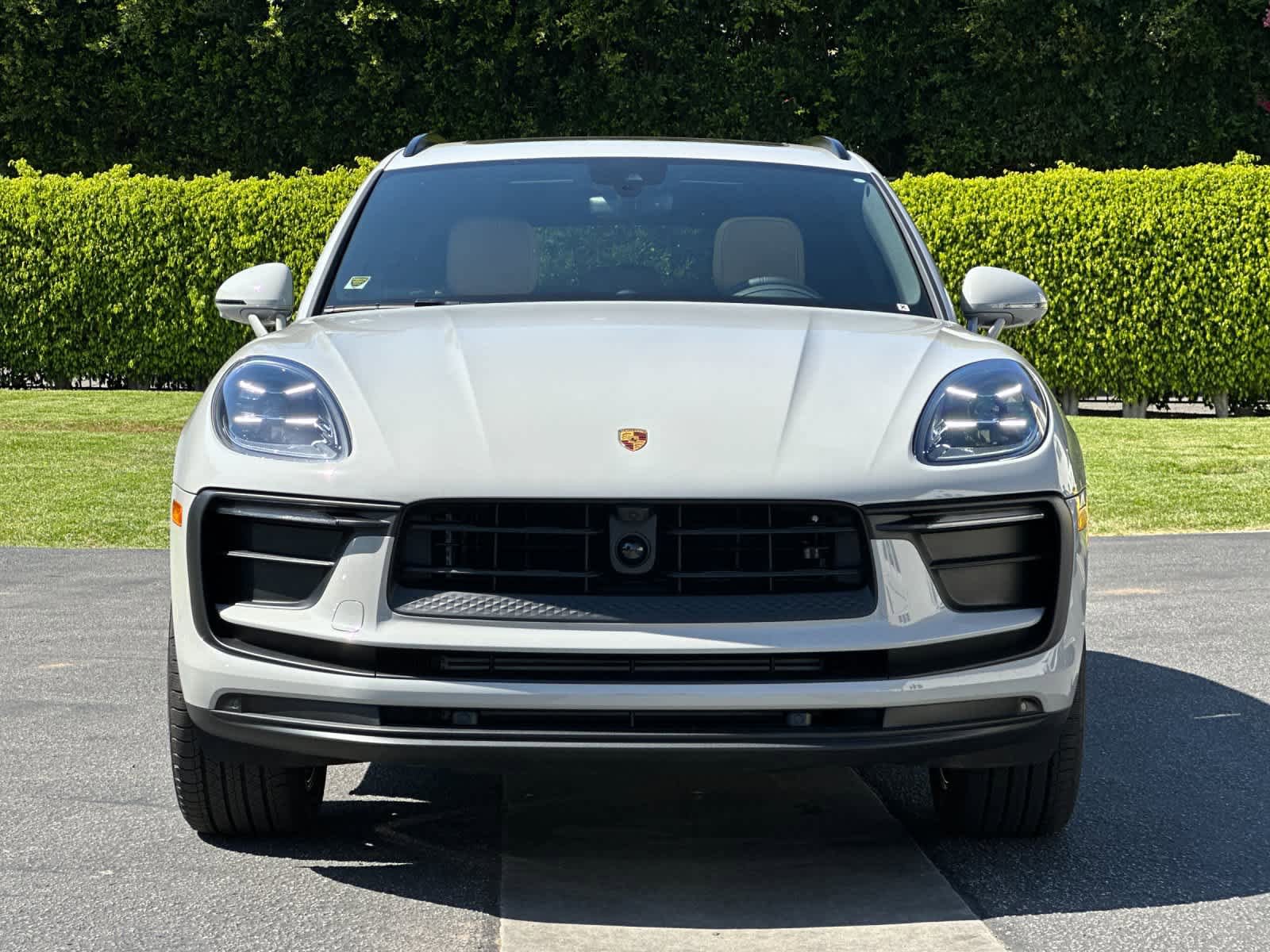 New 2026 Porsche Macan AWD/4WD image 11