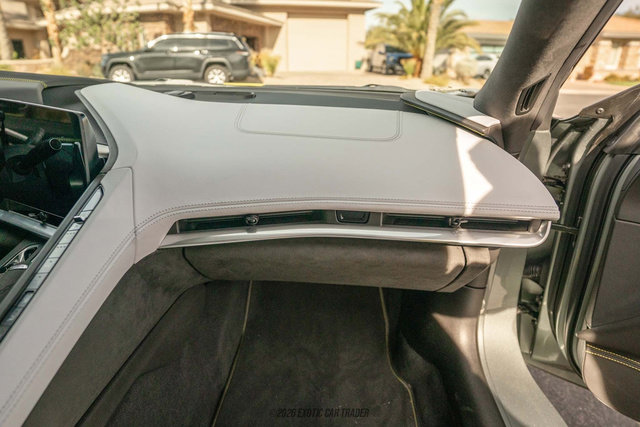 Used 2022 Chevrolet Corvette Stingray Premium Cpe RWD image 38