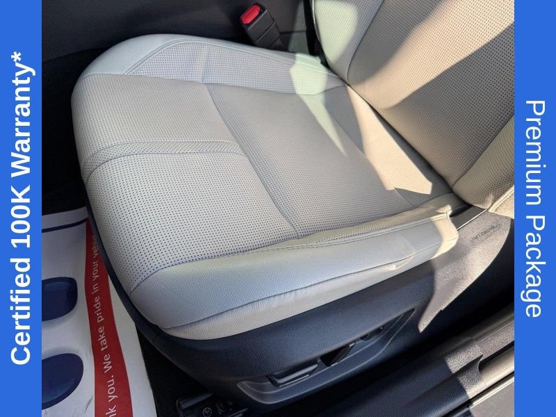 Used 2025 Toyota Camry XLE w/ Premium Package FWD image 17