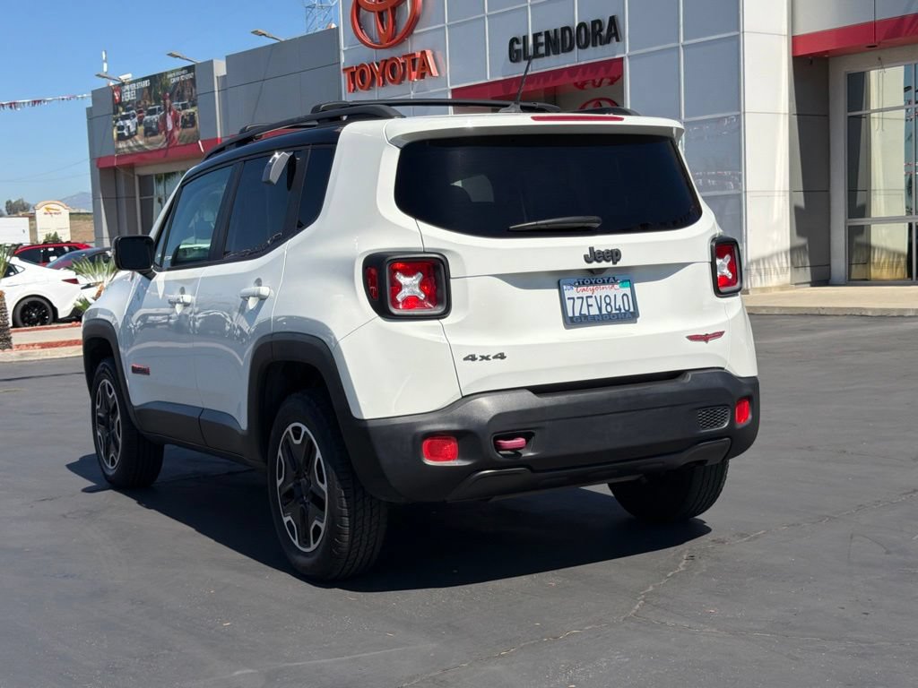 Used 2017 Jeep Renegade Trailhawk AWD/4WD image 8
