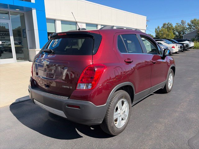 Used 2016 Chevrolet Trax LT w/ LT Convenience Package FWD image 11