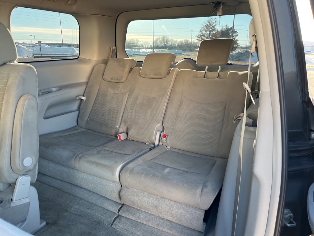 Used 2014 Nissan Quest S image 7