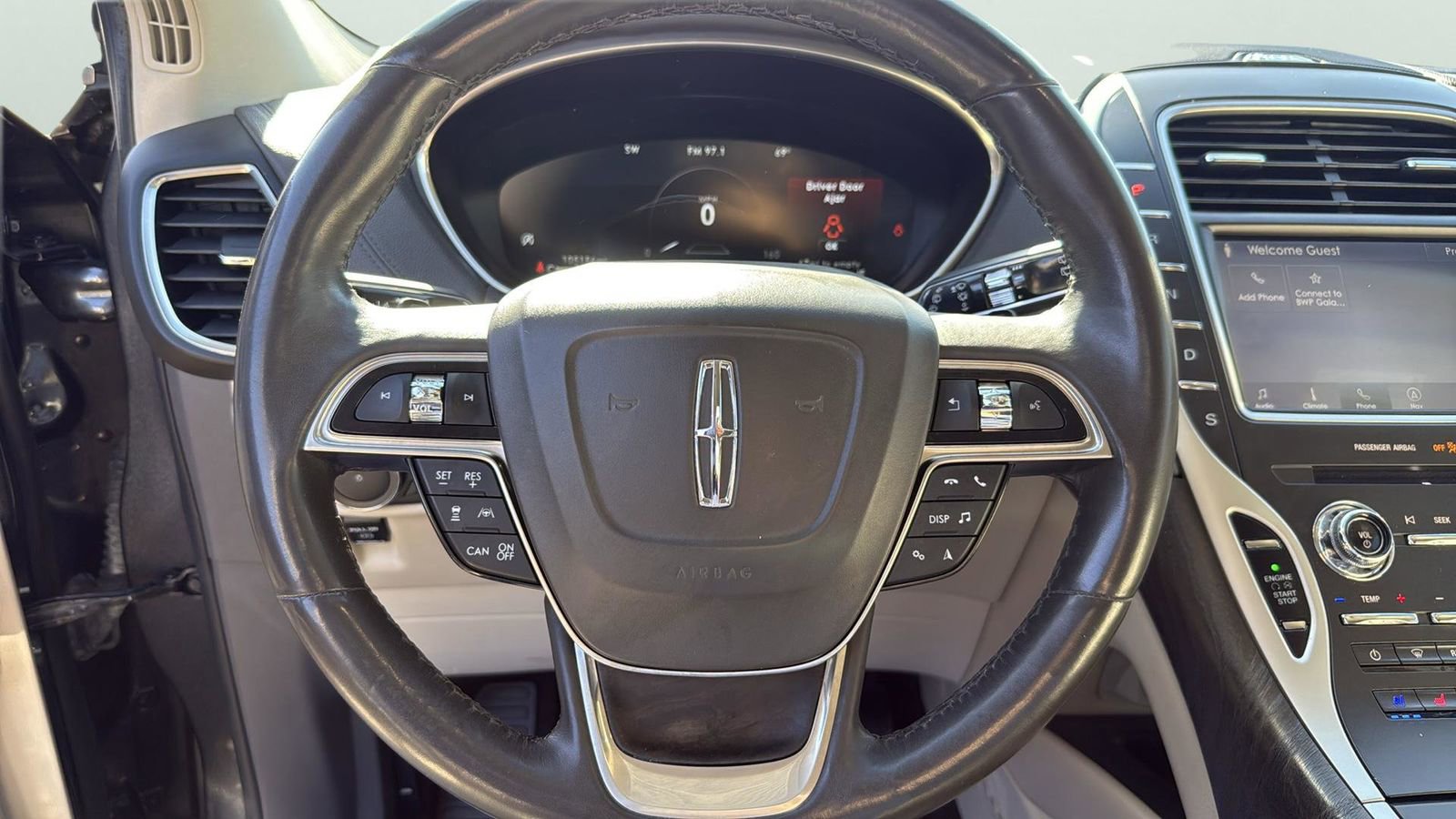 Used 2020 Lincoln Nautilus Reserve w/ Equipment Group 201A image 15