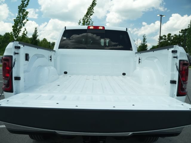 New 2026 RAM 2500 Tradesman AWD/4WD image 15