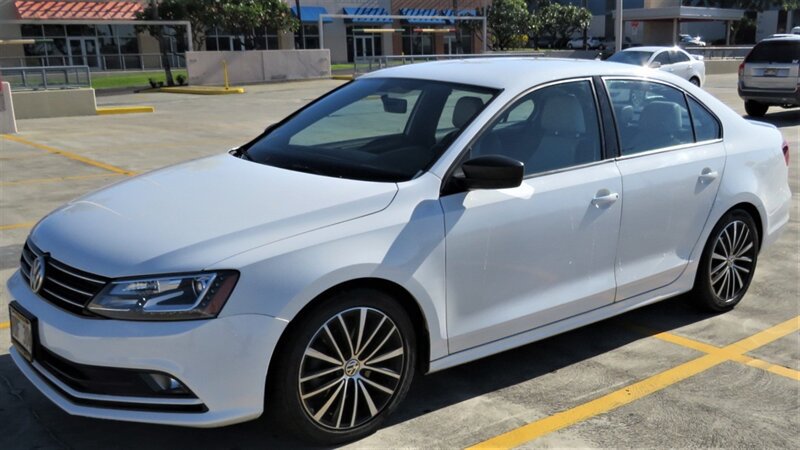 Used 2018 Volkswagen Jetta SE FWD image 1