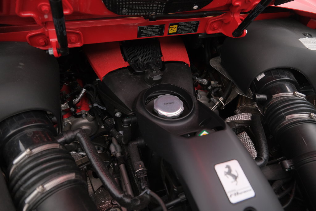 Used 2022 Ferrari F8 Tributo RWD image 25