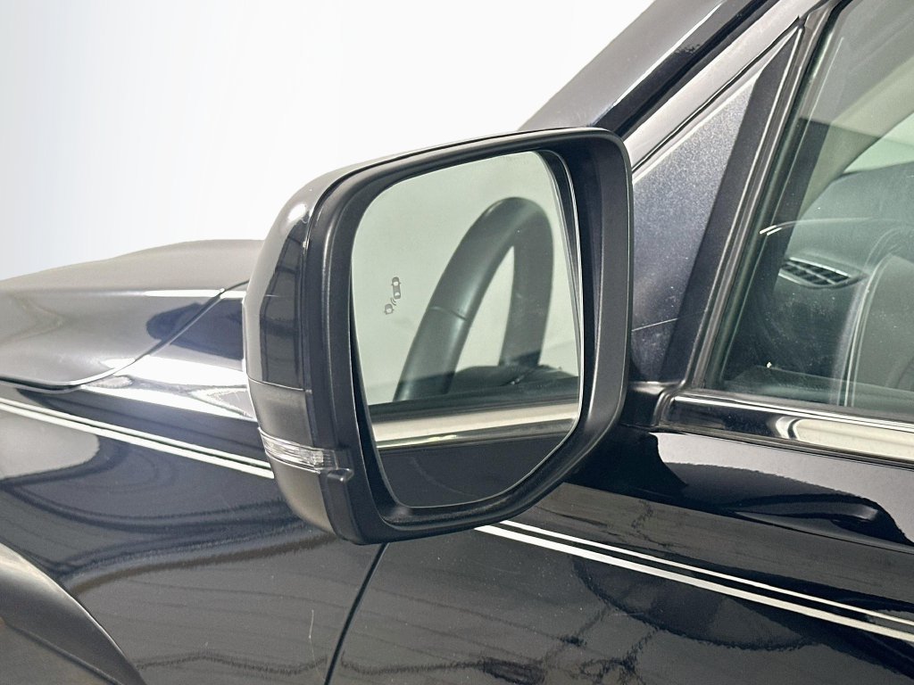 Used 2023 Honda Pilot Touring image 41