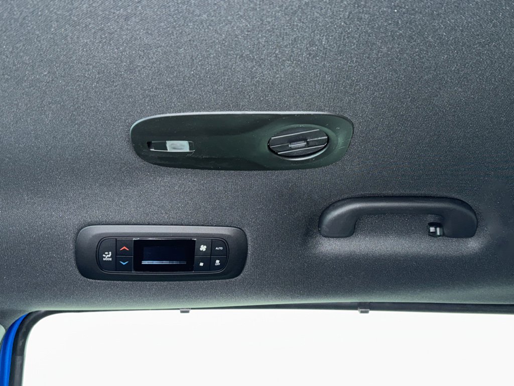 New 2026 Chrysler Pacifica Select w/ S Appearance Package image 26