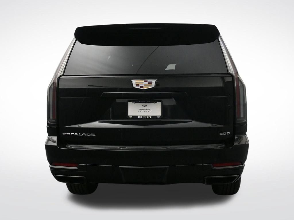 Used 2025 Cadillac Escalade ESV Sport w/ LPO, Floor Liner Package AWD/4WD image 4