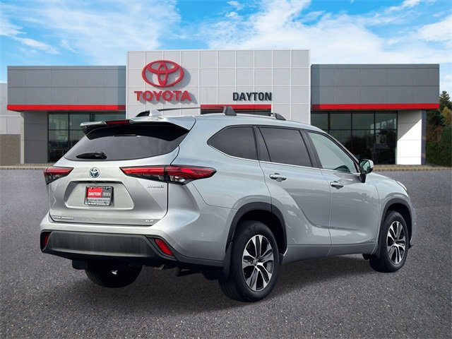 Used 2022 Toyota Highlander XLE image 5