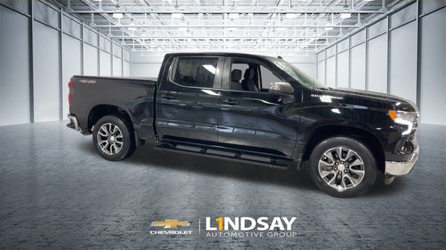 Used 2023 Chevrolet Silverado 1500 LT image 3