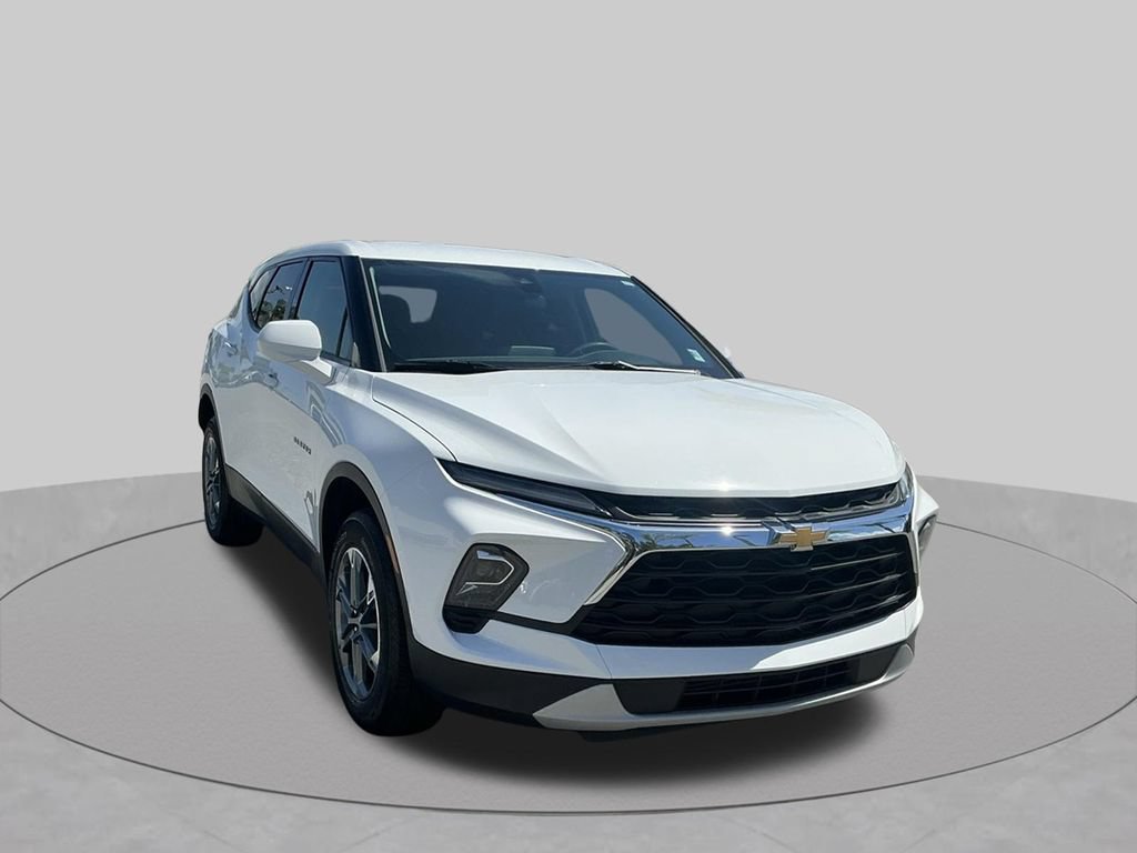 Used 2024 Chevrolet Blazer LT FWD image 13