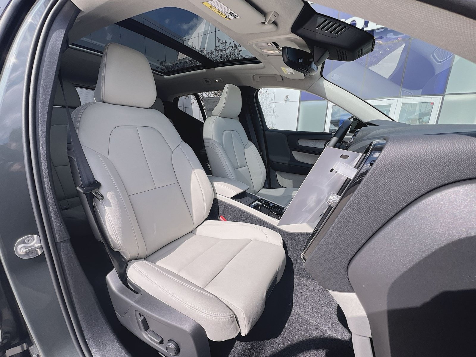 New 2026 Volvo XC40 B5 Ultra w/ Climate Package AWD/4WD image 27