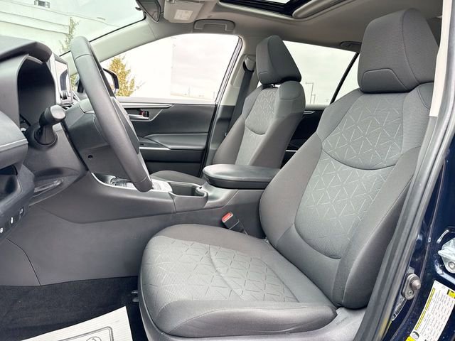 Used 2023 Toyota RAV4 XLE w/ Convenience Package image 11
