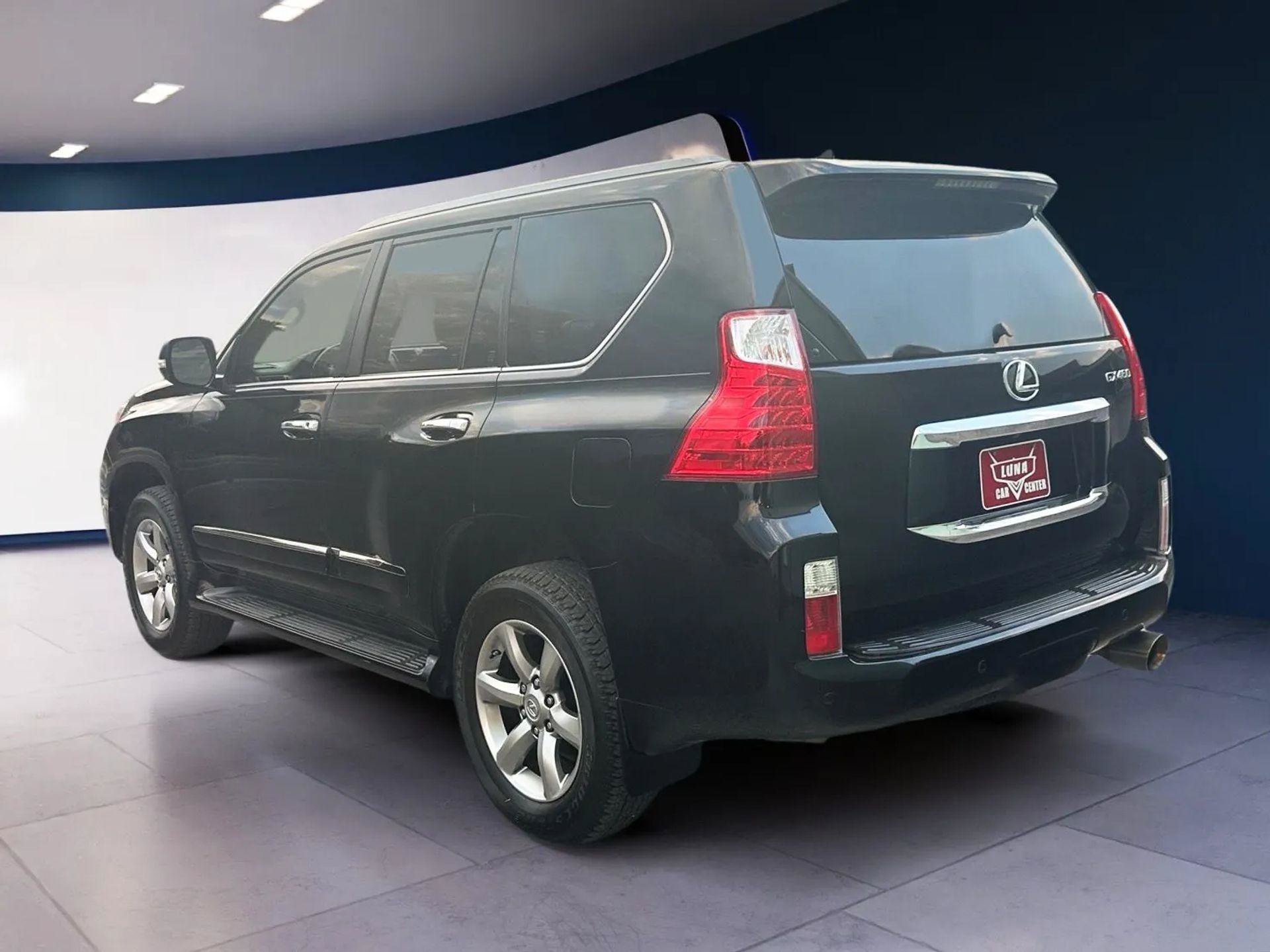 Used 2013 Lexus GX 460 Premium AWD/4WD image 3