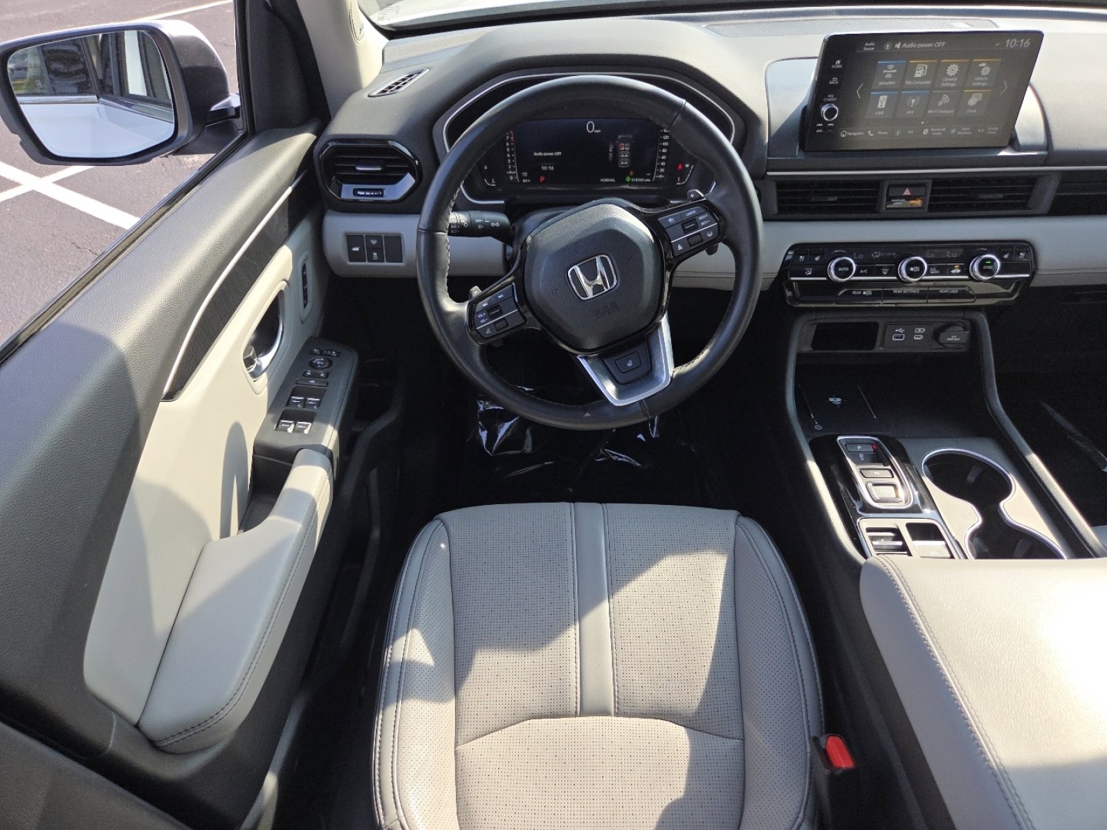 Certified 2024 Honda Pilot Elite image 30