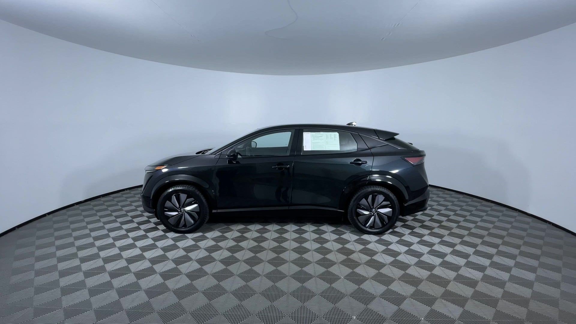 Certified 2024 Nissan Ariya AWD image 5