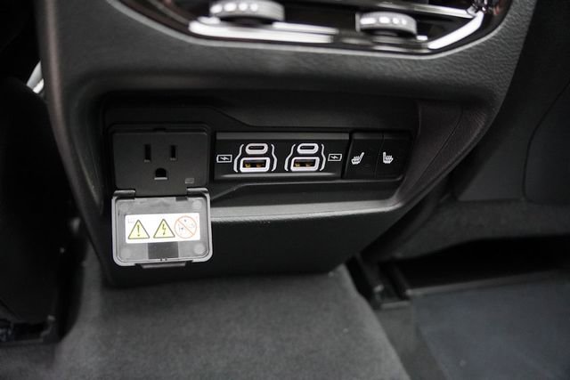 New 2025 Jeep Grand Cherokee Limited w/ Luxury Tech Group II image 13