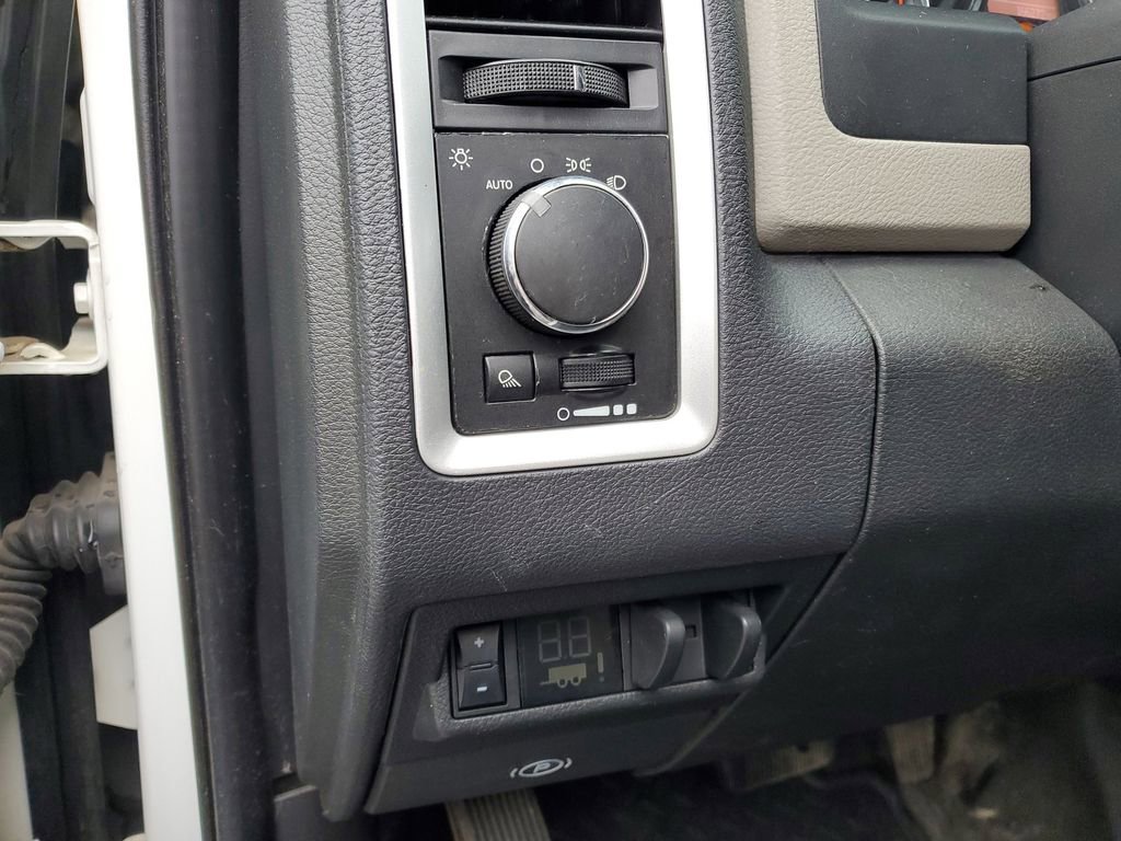 Used 2012 RAM 2500 SLT image 8