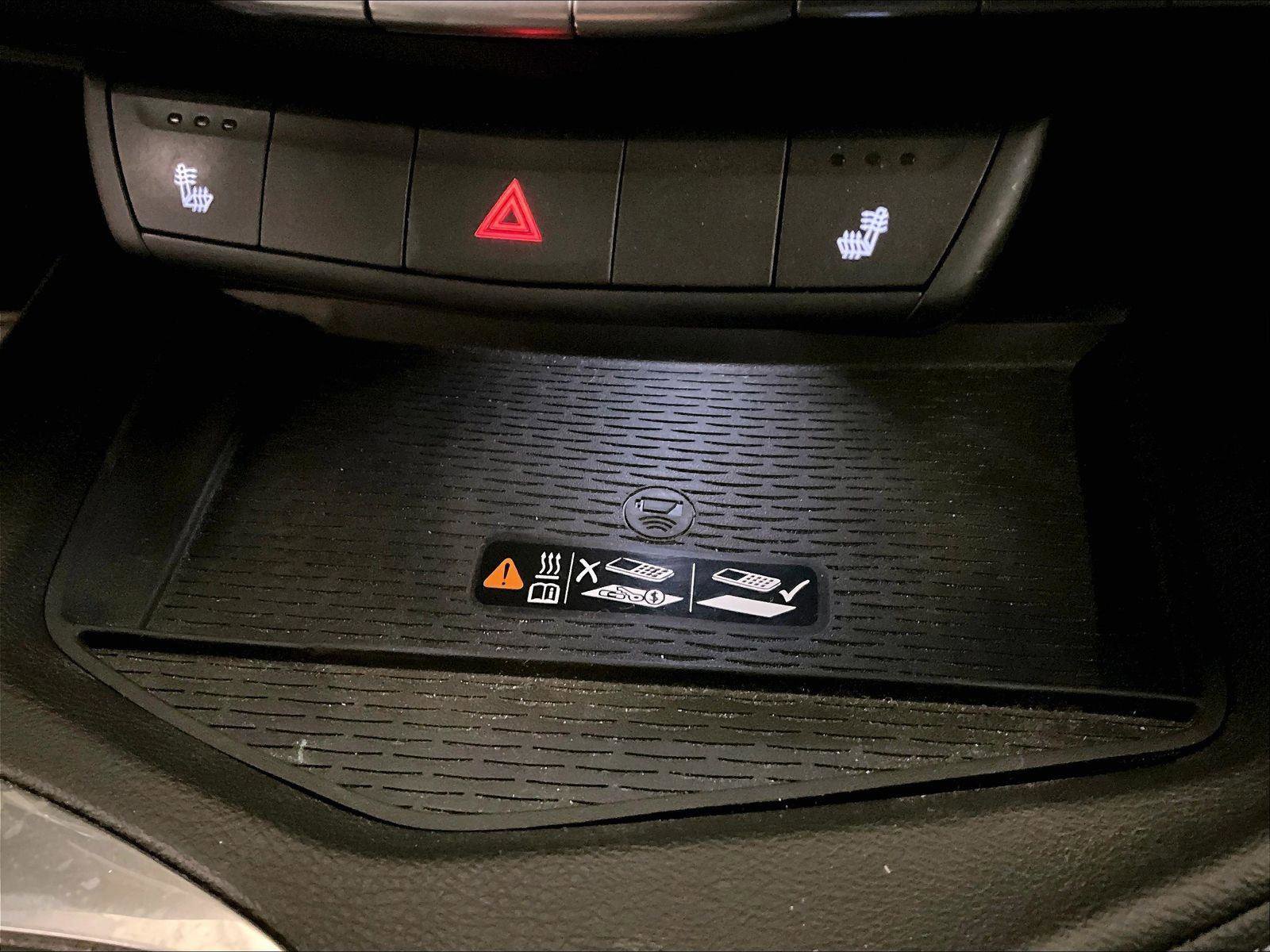 Used 2020 Cadillac CT4 Luxury w/ Sun And Sound Package RWD image 31