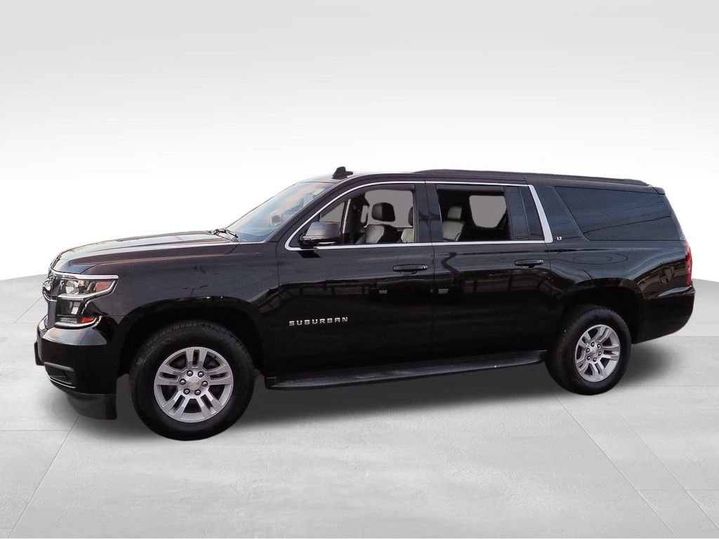 Used 2018 Chevrolet Suburban LT image 4