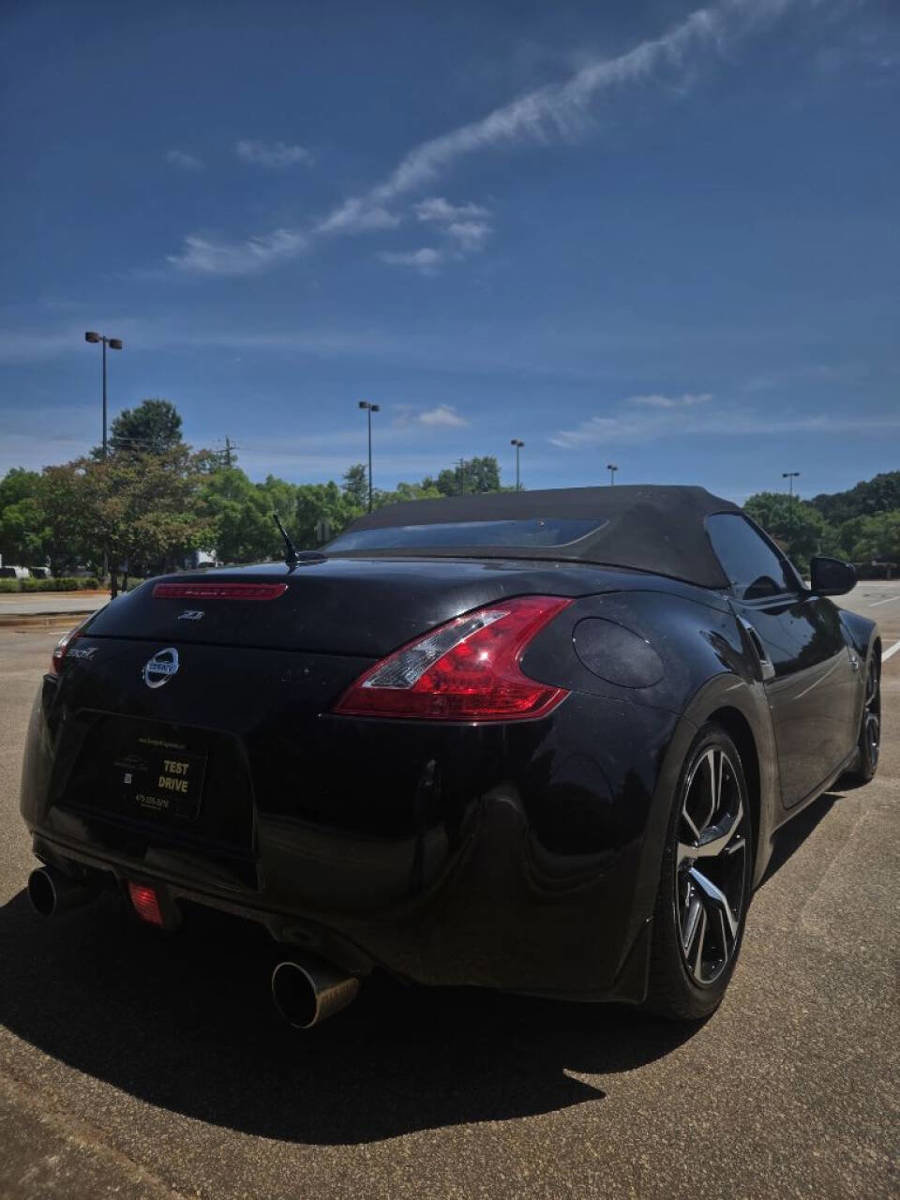 Used 2013 Nissan 370Z Touring w/ Sport Pkg RWD image 7