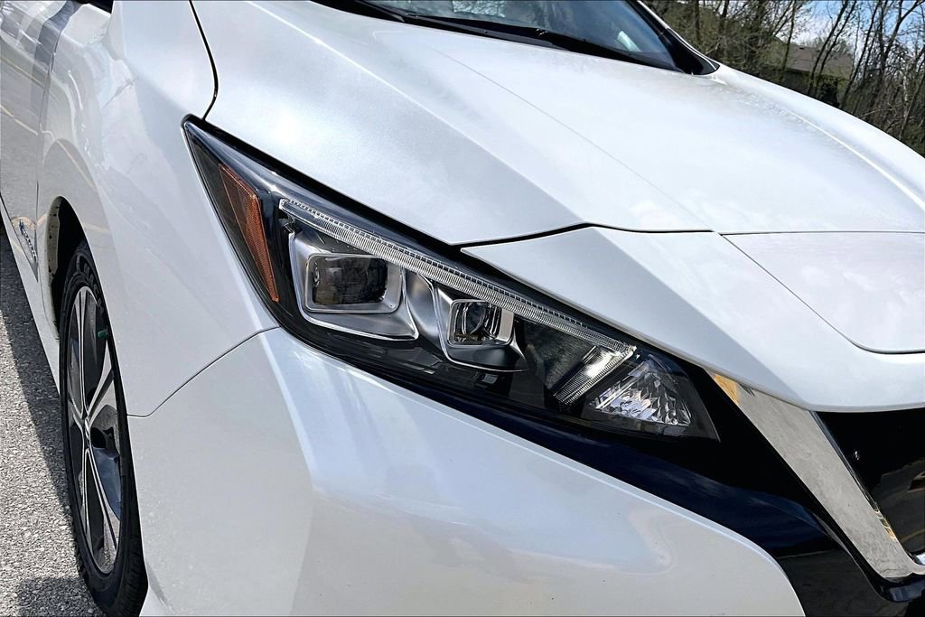 Used 2019 Nissan Leaf SV w/ SV Technology Package FWD image 28